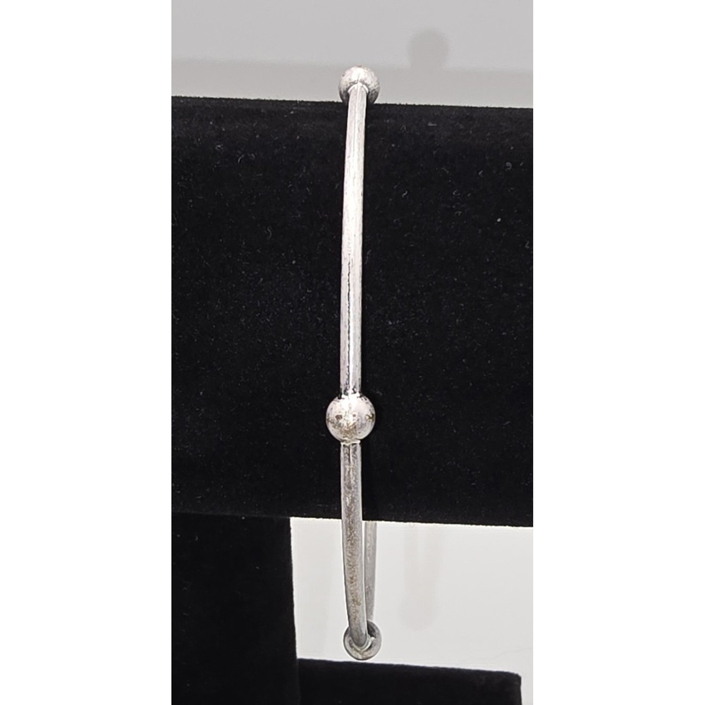 Vintage‎ Women's Silver Tone Bracelet With Silver Spheres Bangle -558